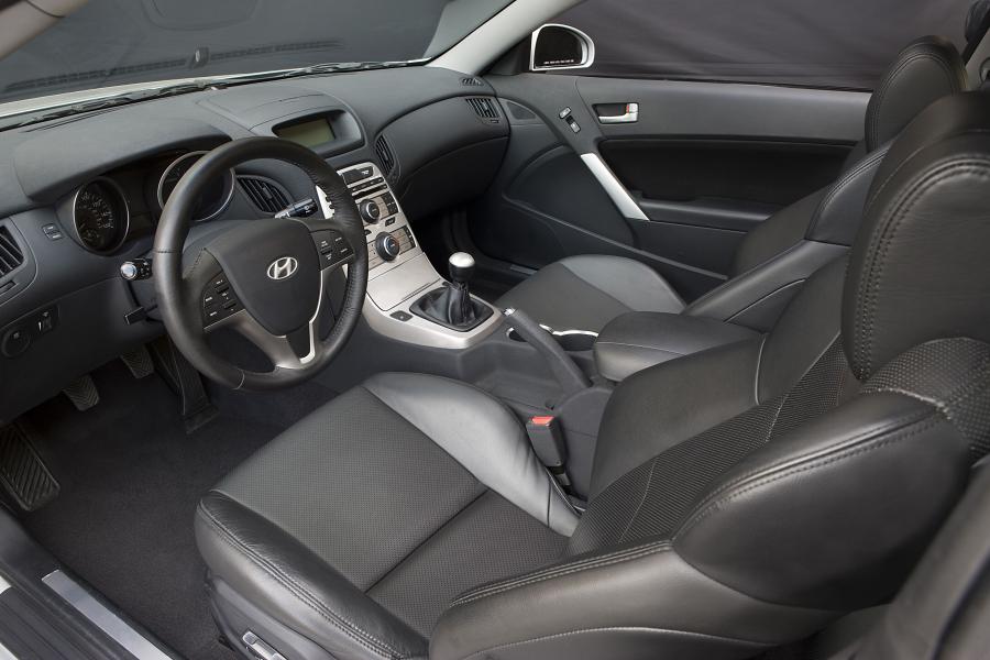  Hyundai Genesis Coupe 2010 года  (фото 203 из 300)